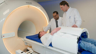 MRT und Tiefenhyperthermie-System