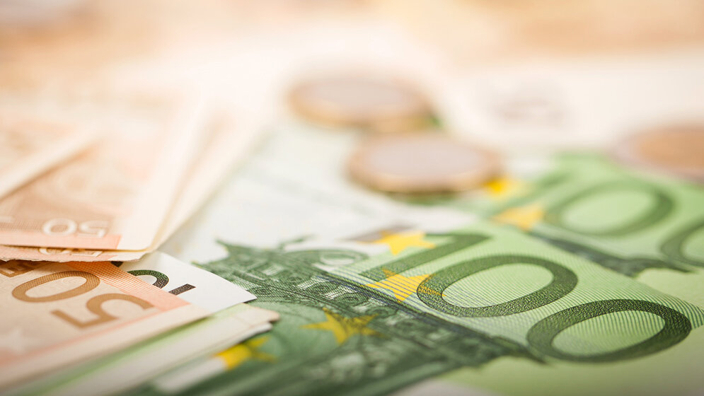 Geld_Marco_Scisetti_Adobe_Stock.jpg Finanzielle Sorgen