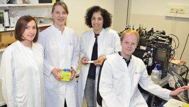 Alisa_Ismaili_Lisa_Mareike_Assmus_Carl_Philipp_Hackstein_Dr_Zeinab_Abdullah_Foto_Rolf_Mueller_UKB_20072016.jpg Alisa Ismaili, Lisa Mareike Assmus, Carl-Philipp Hackstein, Dr. Zeinab Abdullah