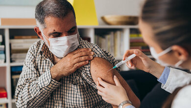 Studie: Zusammenhang zwischen Covid-19-Impfstatus und sozialem Zusammenhalt