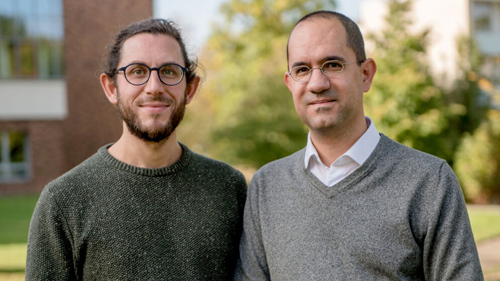 Bochumer_Forscherteam_Aram_Kehyayan_links_und_Henrik_Kessler_RUB_Marquard.jpg Aram Kehyayan (links) und Henrik Kessler