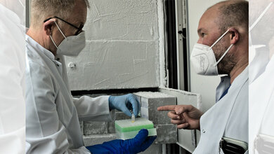 Prof. Dr. Harald Schulze (links) und PD Dr. Dirk Weismann