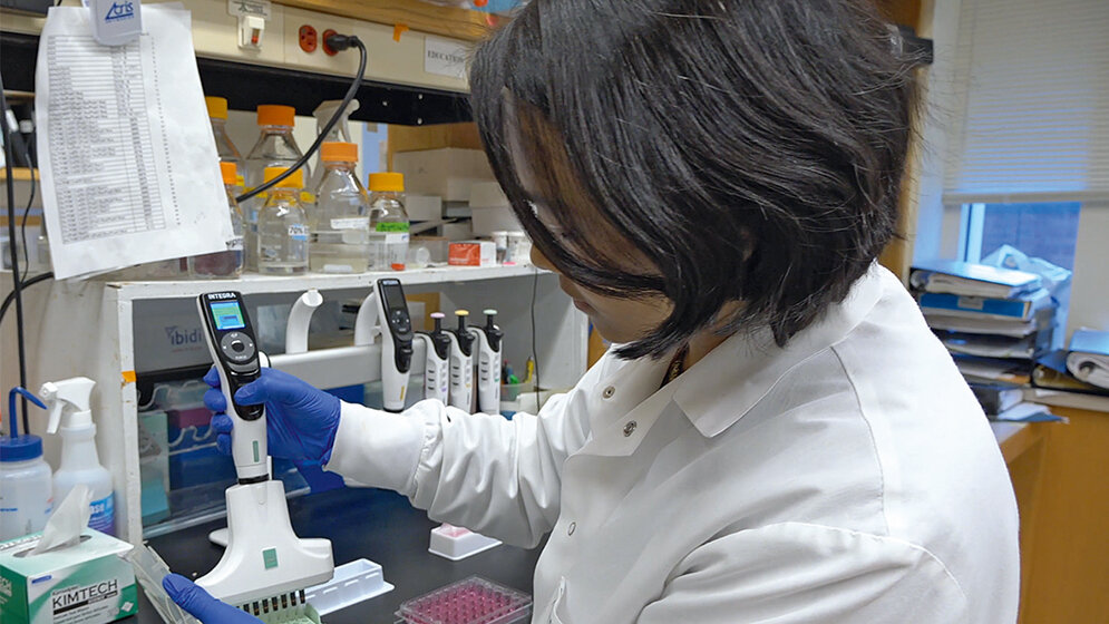 VOYAGER-Pipette mit einstellbarem Spitzenabstand