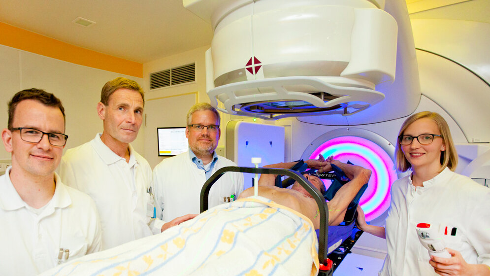 Linearbeschleuniger.jpg Linearbeschleuniger