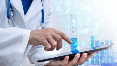 Digitalisierung_Gesundheitswesen.jpg 50 Prozent lehnen es ab, die eigenen Daten in personalisierter oder anonymisierter Form an private Forschungseinrichtungen weiterzugeben.