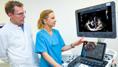 Professor Dr. Marius Hoeper und Professorin Dr. Karen Olsson