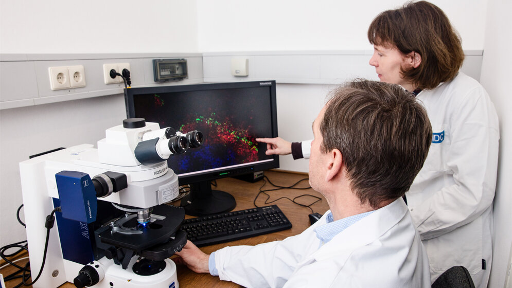 Armin Rehm (links) und Uta Höpken 