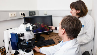 Armin Rehm (links) und Uta Höpken 