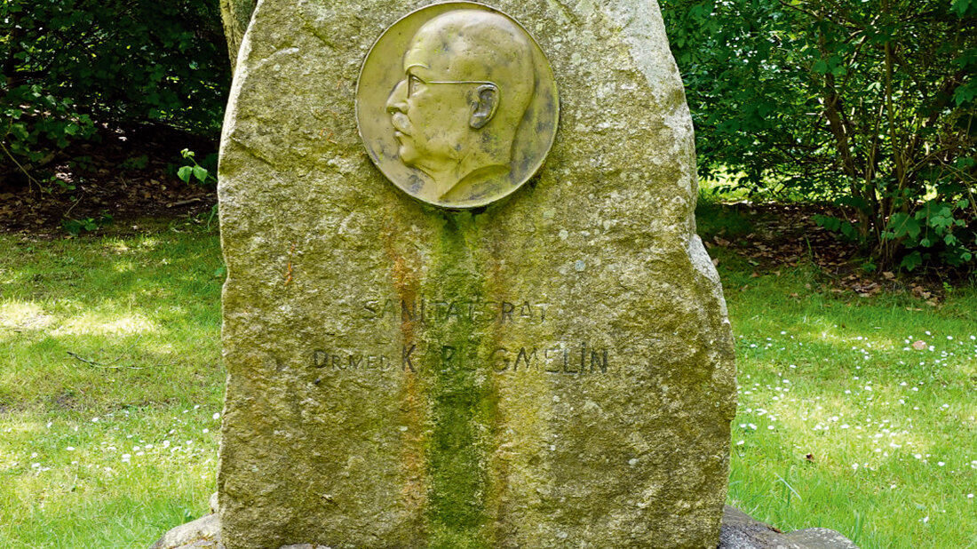 Gedenkstein für Dr. Karl Gmelin.