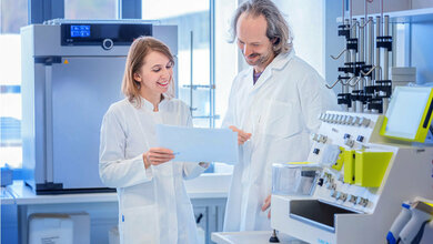 Dr. Claudia Arndt und Dr. Frederick Faßlrinner 