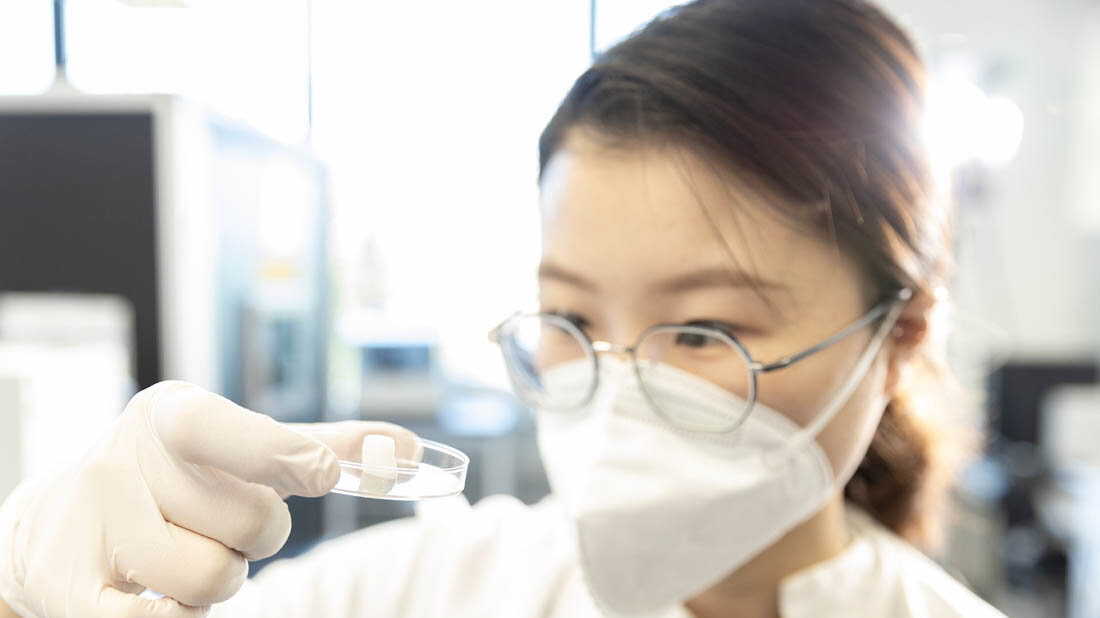 Hoerforscherin_Yanjing_Luo.jpg Hörforscherin Yanjing Luo