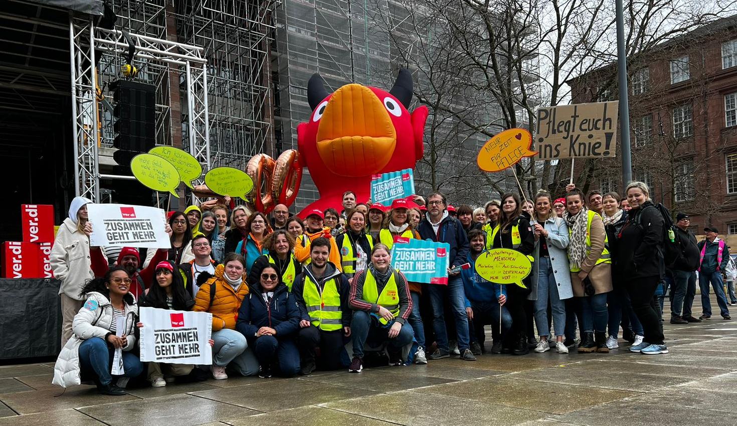 Abb2_Freiburg3.OrtenauKlinikum.jpg Klinik-Beschäftigte streiken