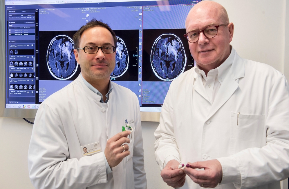 Prof. Dr. Christian Elger (rechts) und Privatdozent Dr. Rainer Surges 