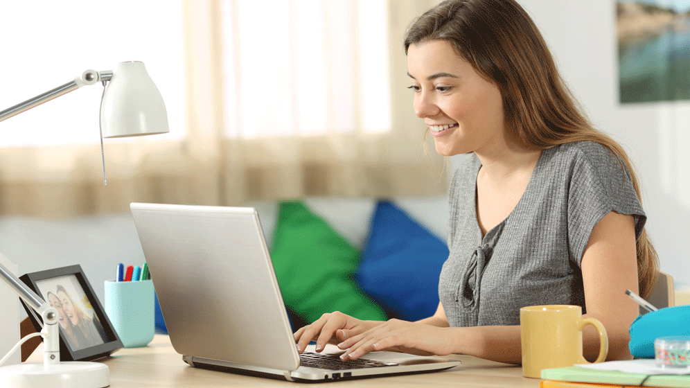 iStock-810599082.gif E-Learning