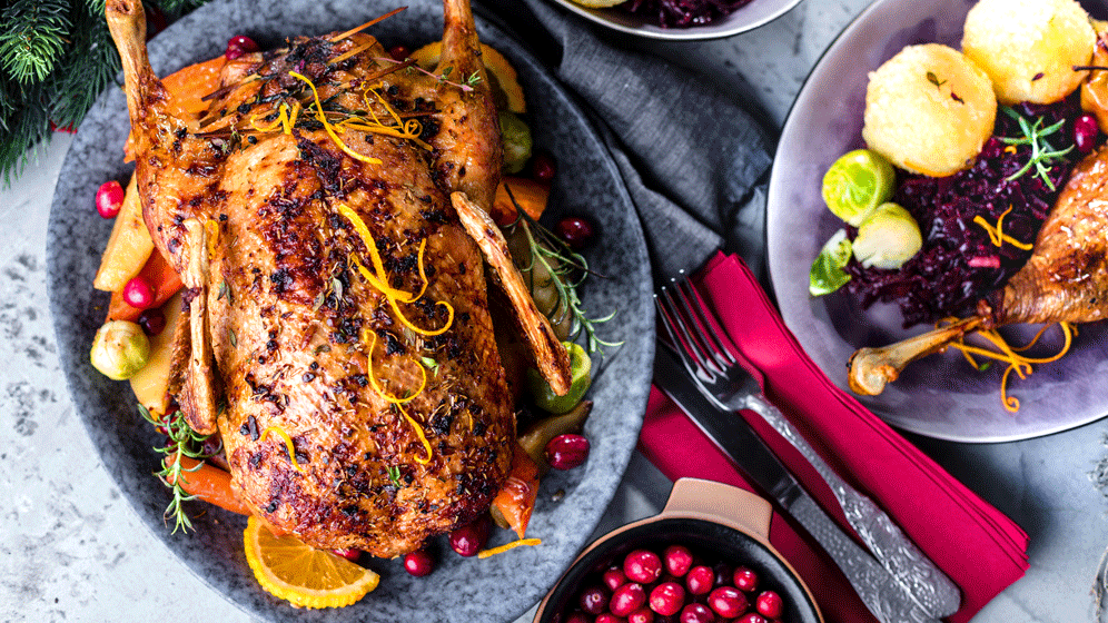 AdobeStock_179454350.gif Weihnachtsessen