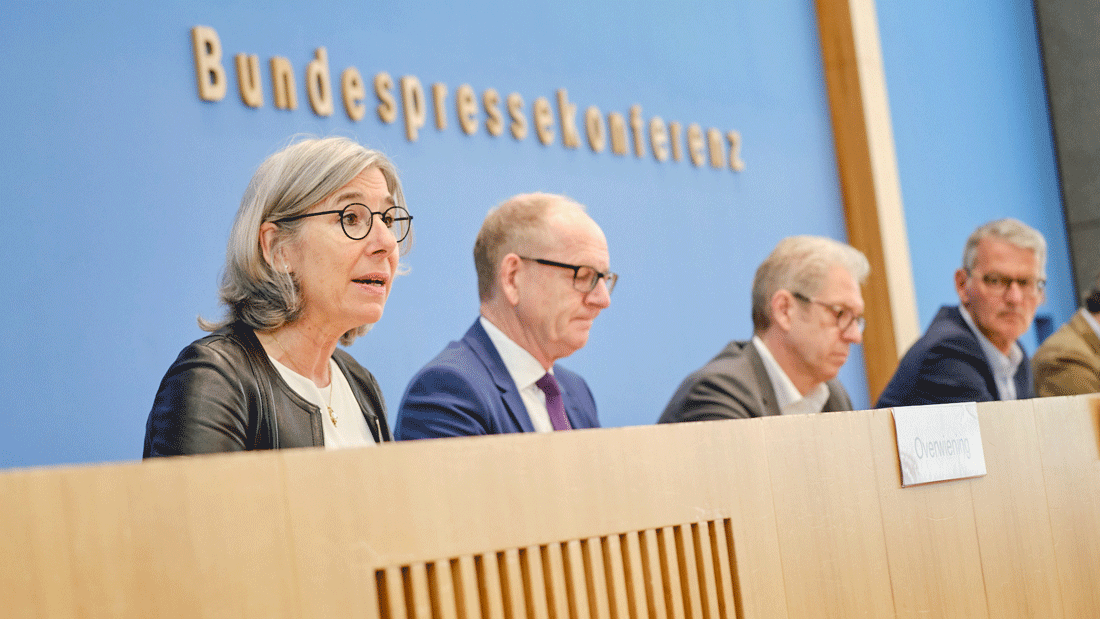 Bundespressekonferenz_Berlin_11_April_2024_Overwiening_Quelle_ABDA.gif