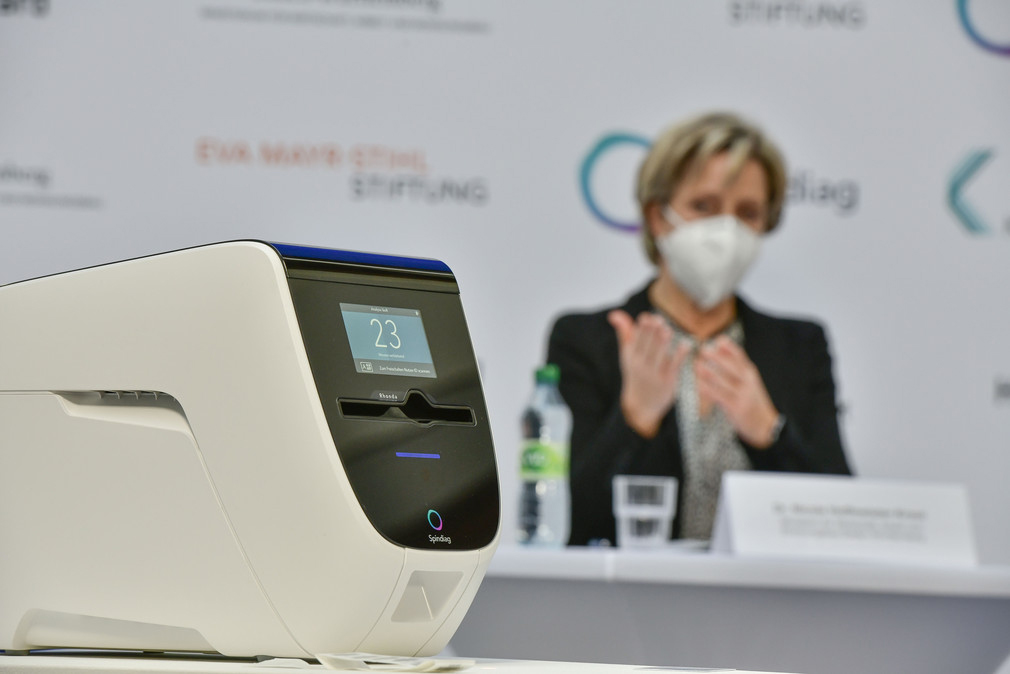 SARS_CoV_2_Ministerium_2.jpg Start eines PCR-Schnelltests