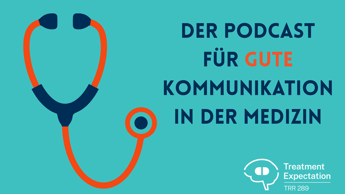 Das Bild zeigt ein Design für einen Podcast mit dem Titel „Wirkstoff Wort“. Der Untertitel lautet „Der Podcast für gute Kommunikation in der Medizin“. Die Gestaltung ist modern und klar, mit einer Kombination aus blauen und orangefarbenen Elementen. Ein stilisiertes Stethoskop und ein Gehirnsymbol sind integriert.